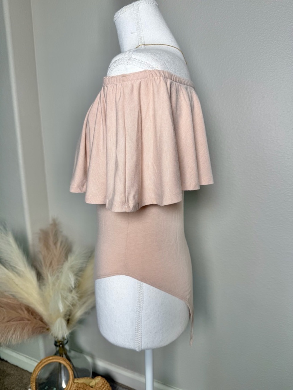 NWOT Zenana - Off-Shoulder Ruffle Bodysuit in Blush - Picture 8 of 15